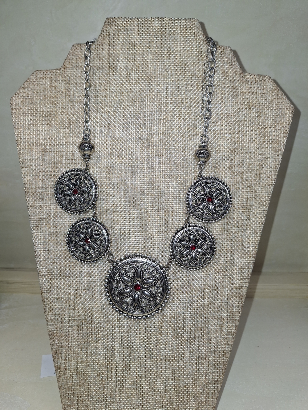Vintage-Inspired Silver Tone Floral Medallion Necklace with Red Accents